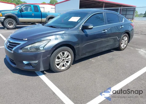 2013 Nissan Altima 2.5 S z USA, uszkodzony, nr VIN 1N4AL3AP4DN566153
